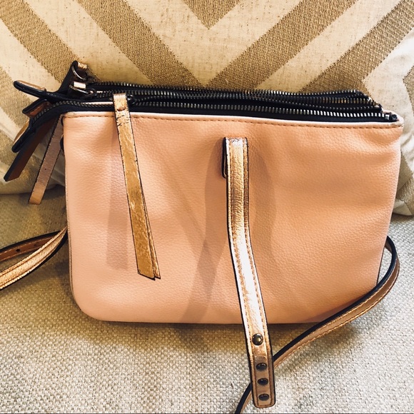 GIANNI BINI Blush & Rose Gold Crossbody - Picture 2 of 5